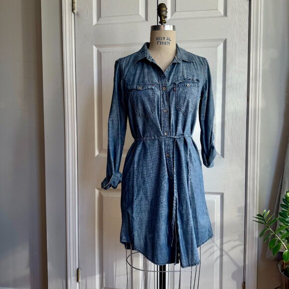 Classic Levis Button Up Shirt Dress Size Medium Chambray Denim Western - Picture 1 of 13